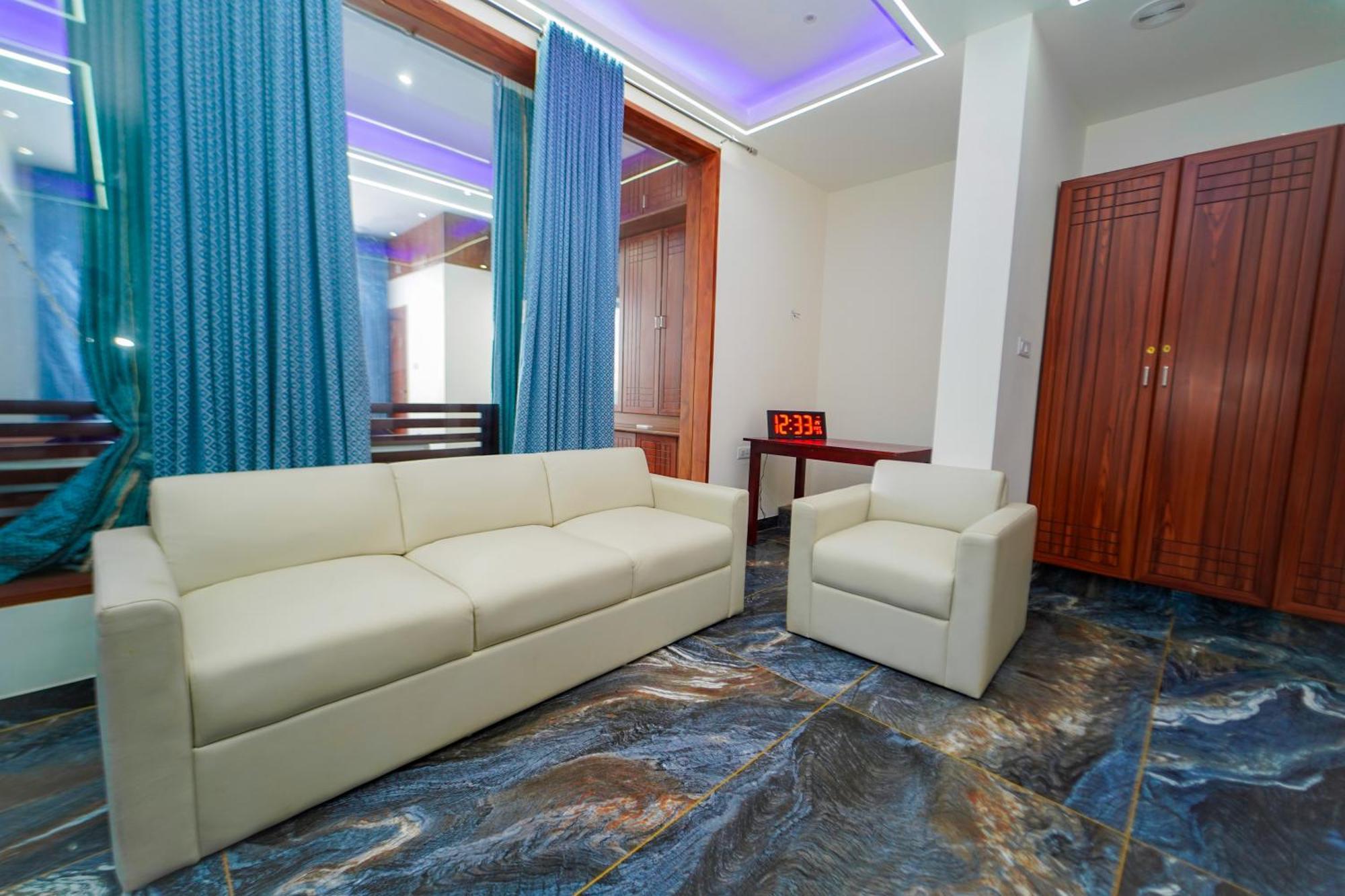 Skylar Seaview Beach Resort & Ayurveda Varkala Buitenkant foto