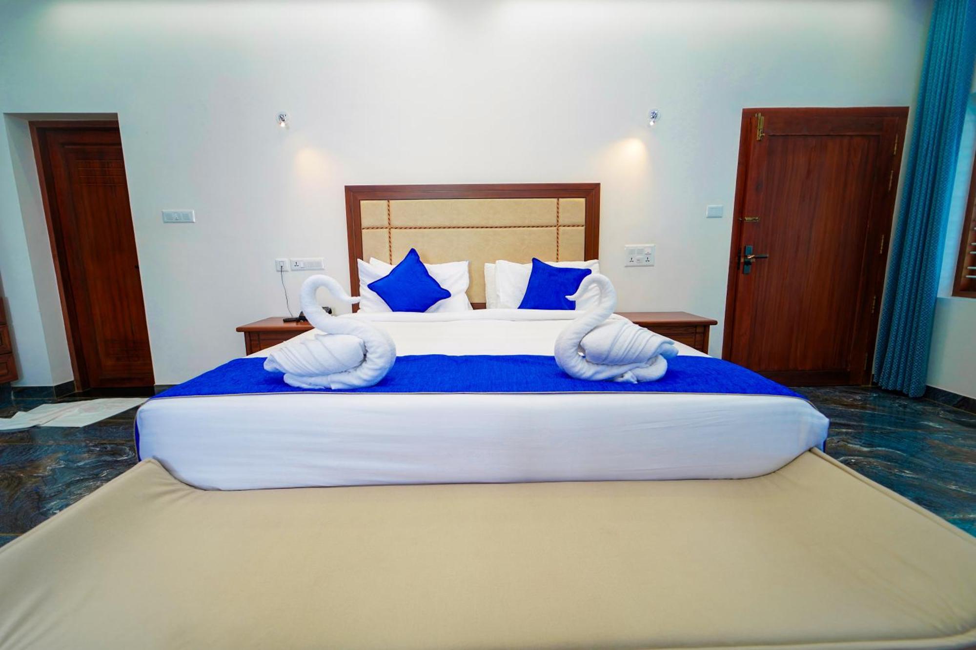 Skylar Seaview Beach Resort & Ayurveda Varkala Buitenkant foto