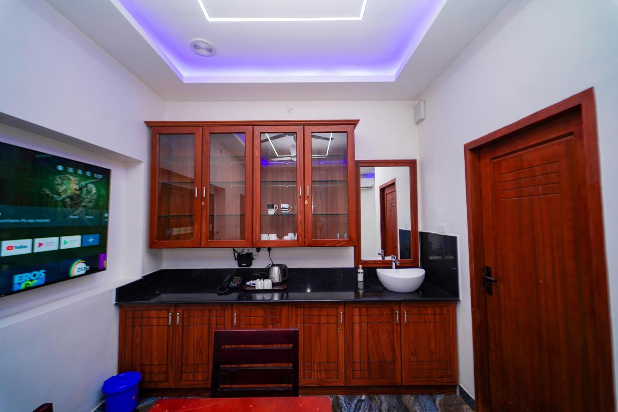 Skylar Seaview Beach Resort & Ayurveda Varkala Buitenkant foto