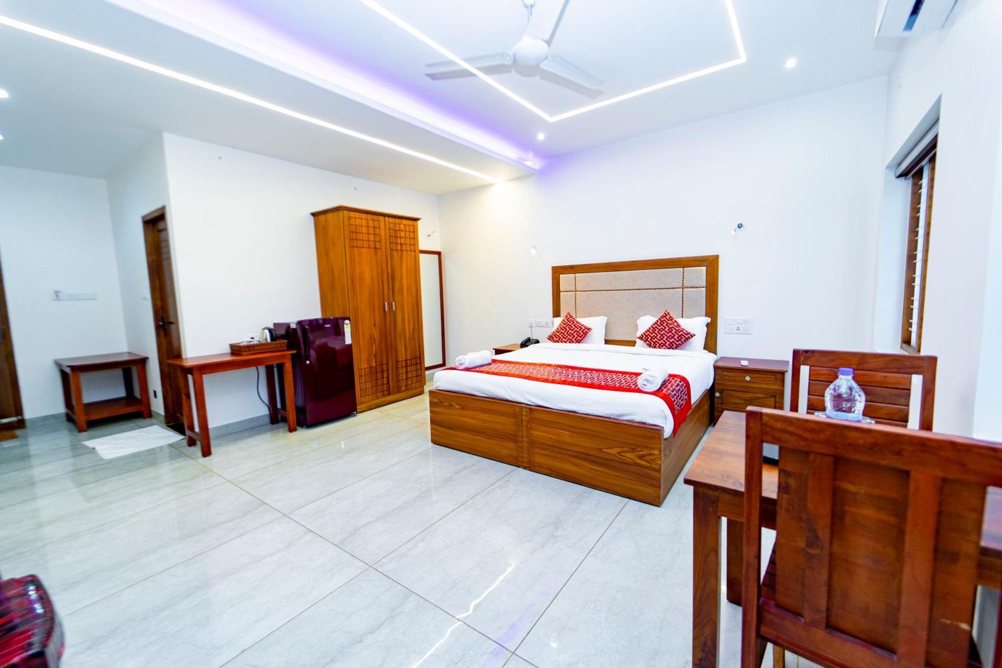 Skylar Seaview Beach Resort & Ayurveda Varkala Buitenkant foto