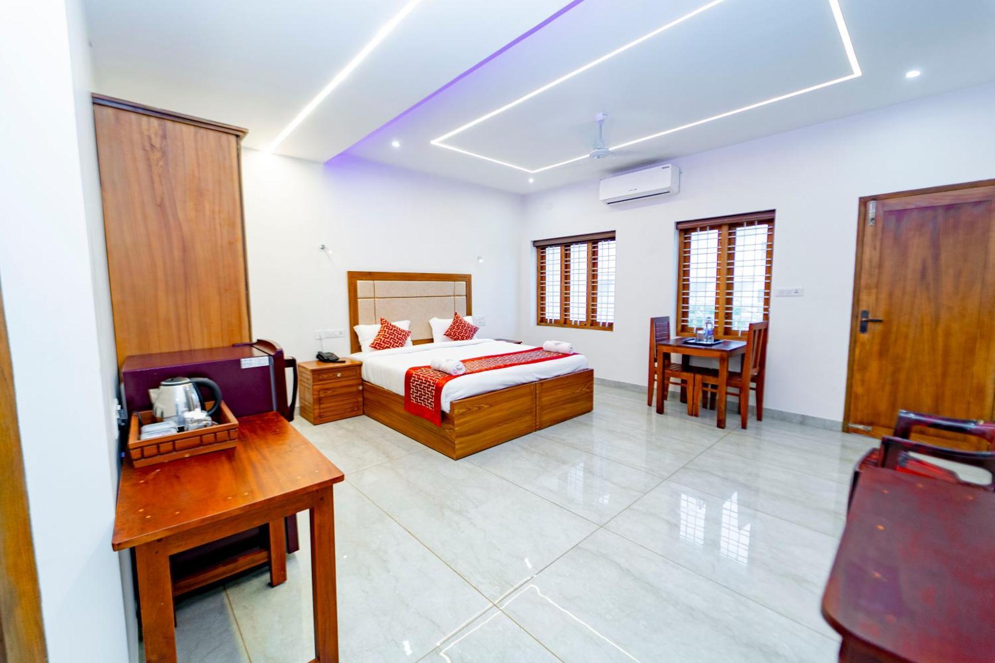 Skylar Seaview Beach Resort & Ayurveda Varkala Buitenkant foto
