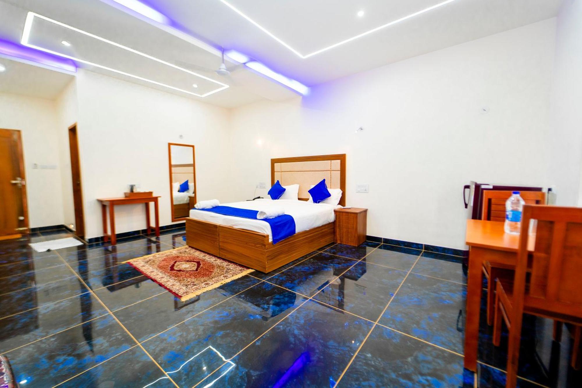 Skylar Seaview Beach Resort & Ayurveda Varkala Buitenkant foto