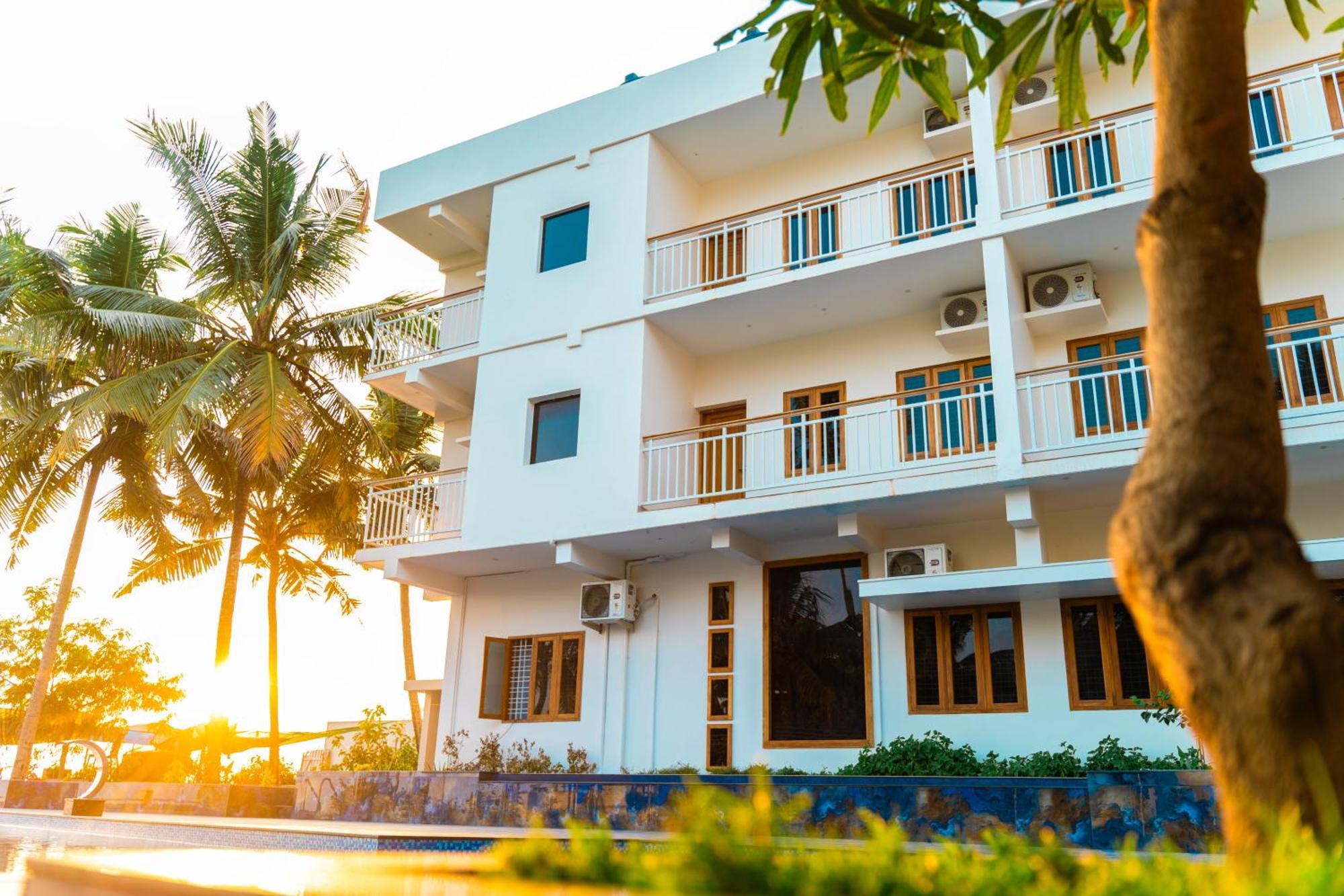 Skylar Seaview Beach Resort & Ayurveda Varkala Buitenkant foto
