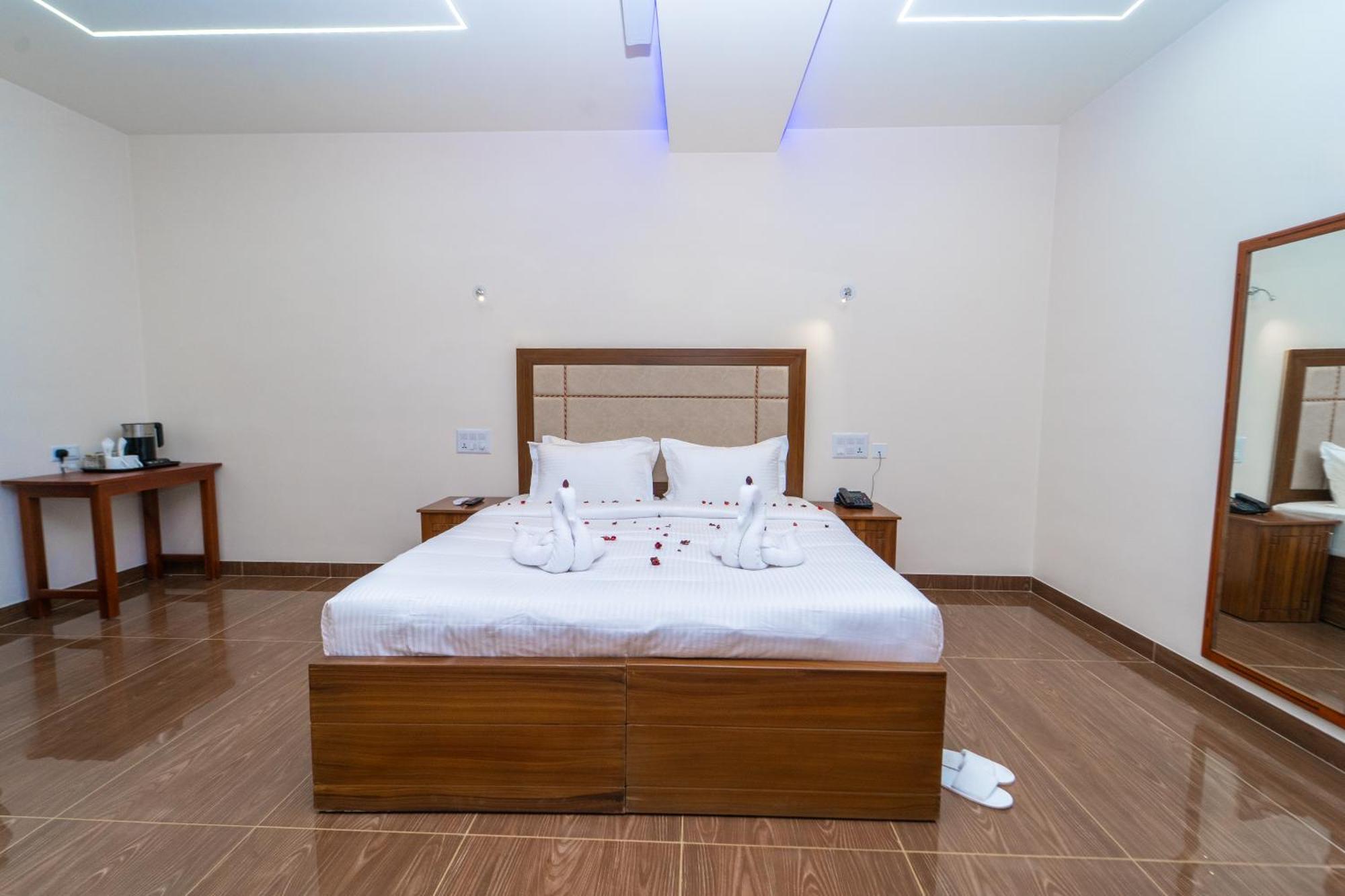 Skylar Seaview Beach Resort & Ayurveda Varkala Buitenkant foto