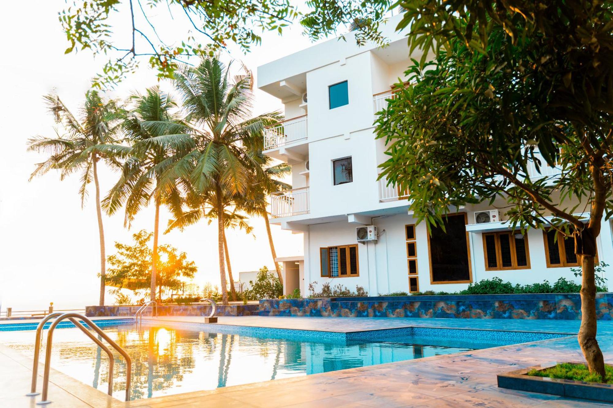 Skylar Seaview Beach Resort & Ayurveda Varkala Buitenkant foto